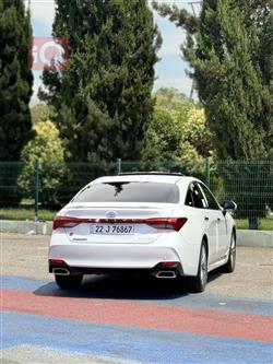 تويوتا أفالون